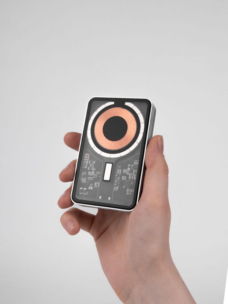 Изображение №10 | Магнитный беспроводной аккумулятор Cooper Ergo 5000 мАч, серебристый