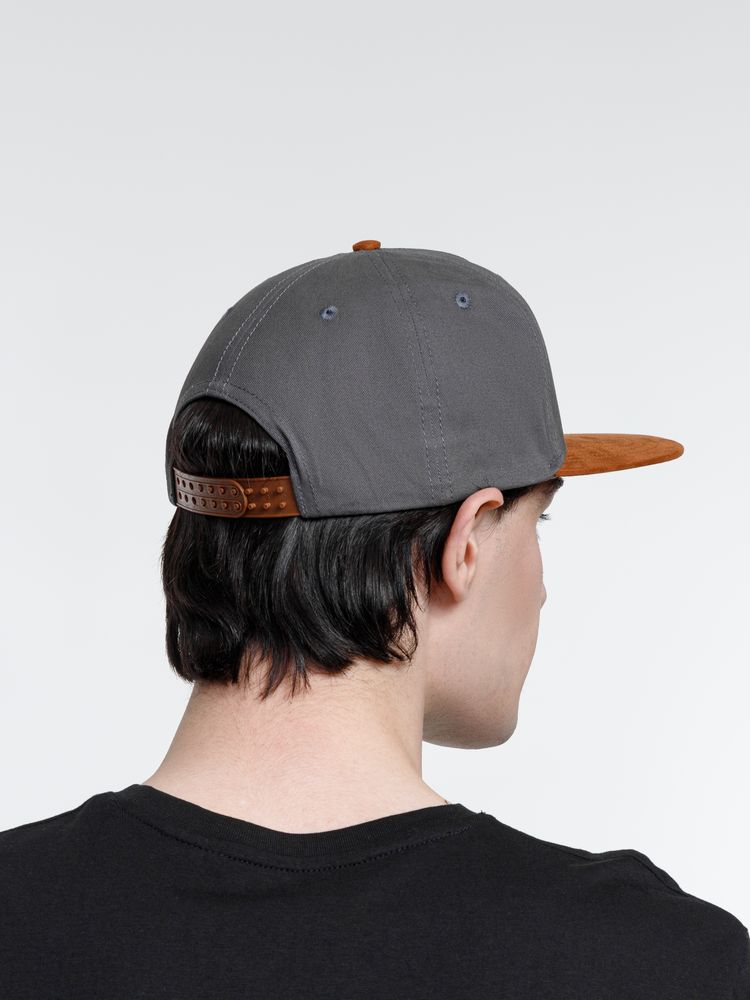 Изображение №10 | Бейсболка Foreside с прямым козырьком, серая с коричневым