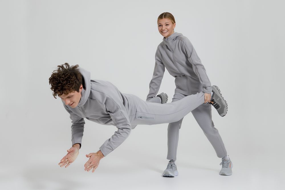 Изображение №17 | Куртка с капюшоном унисекс Begi, серая, размер S