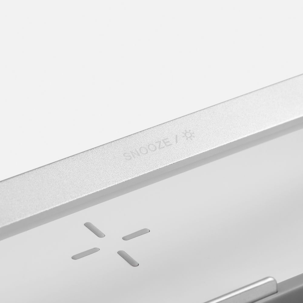 Изображение №7 | Колонка с часами и беспроводной зарядкой Veske ver.2, серая