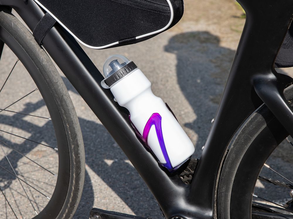 Изображение №8 | Бутылка для велосипеда Bikescape, белая с черным