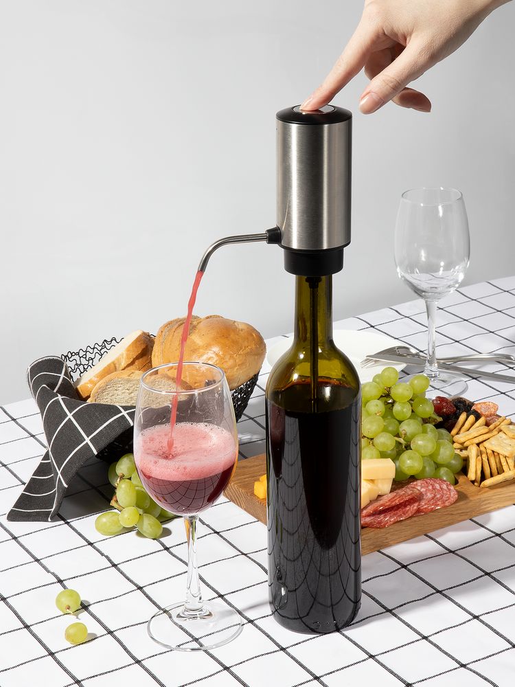 Изображение №2 | Электрический аэратор-дозатор для вина Tuoretta, серебристый