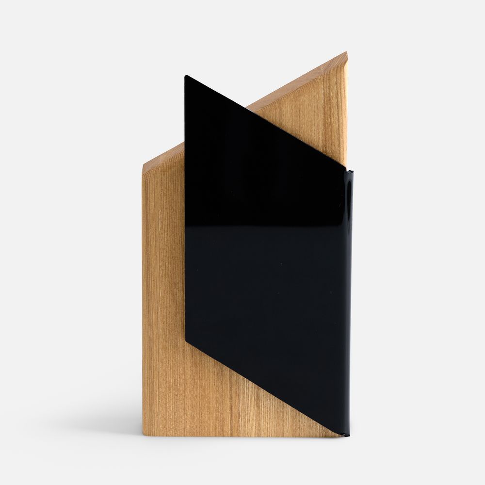 Изображение №2 | Стела Majestas