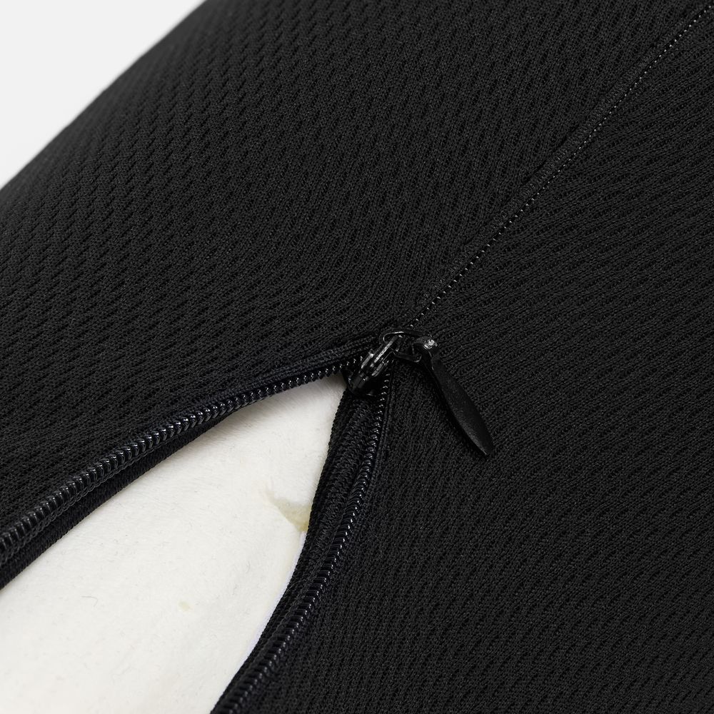 Изображение №5 | Подушка автомобильная на подголовник Roadie, черная