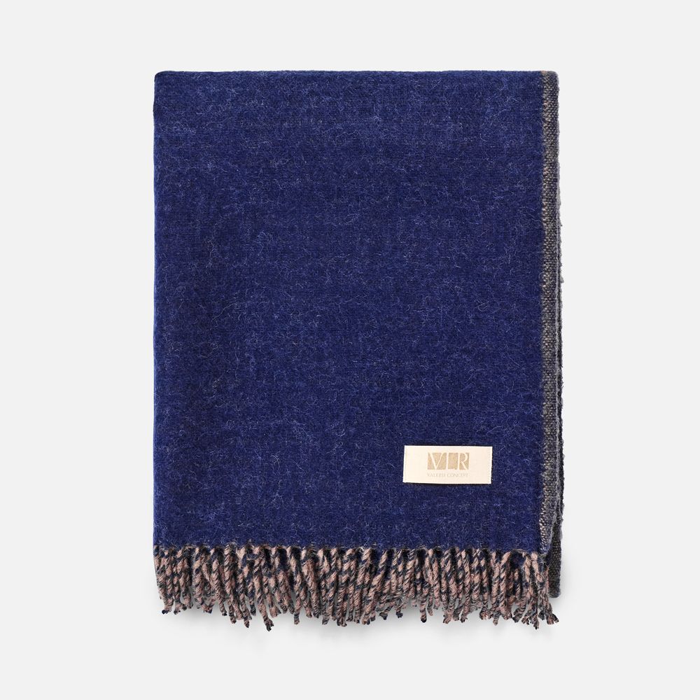 Изображение №1 | Плед Devika, синий с бежевым