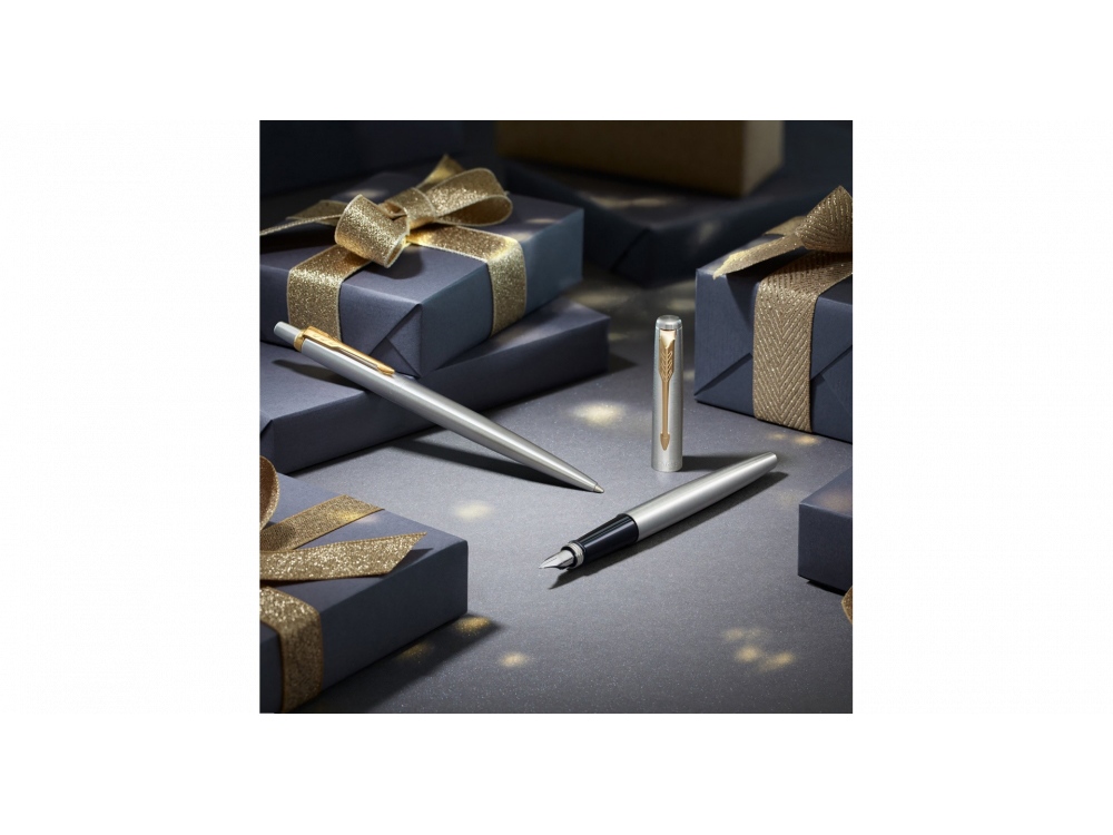 Изображение №7 | Ручка перьевая Parker Jotter Stainless, M (серебристый, черный)
