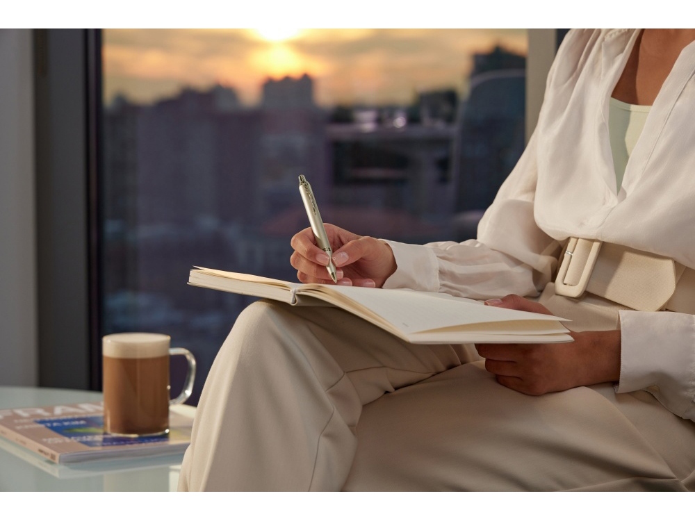 Изображение №5 | Ручка шариковая Parker IM (золотистый, перламутровый, серебристый)