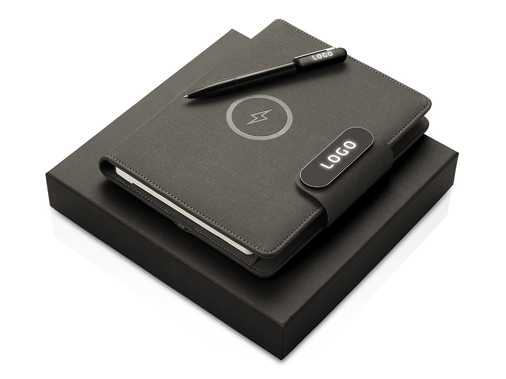 Изображение №1 | Подарочный набор «Twilight»: органайзер А5 с беспроводной зарядкой и металлическая шариковая ручка со светящимся логотипом (черный)