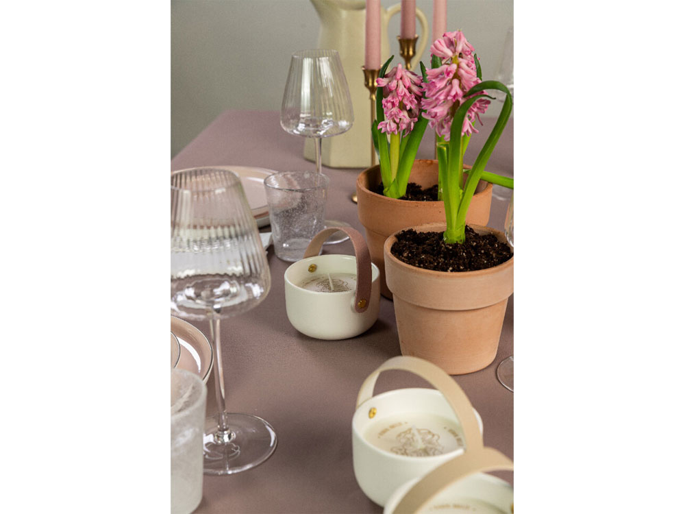 Изображение №5 | Свеча Valerie Concept (белый/бежевый)