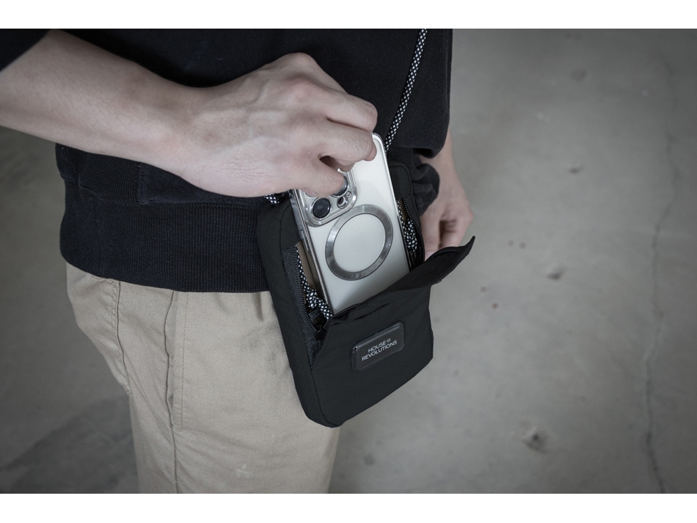 Изображение №8 | Водостойкая сумка для телефона «Solo Eco» (черный)