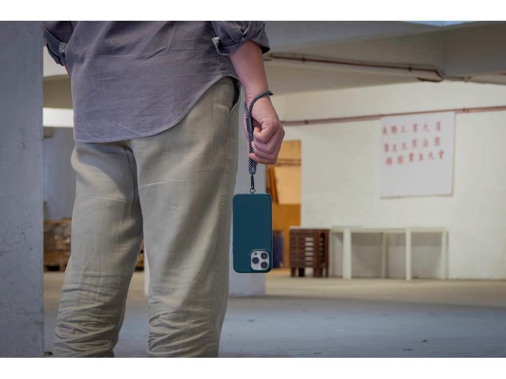 Изображение №9 | Ремешок-держатель для телефона на запястье «Lany Wristband Eco» (серый)