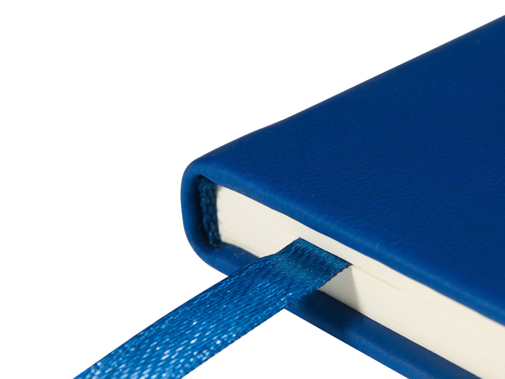 Изображение №3 | Ежедневник недатированный А5 «Megapolis Velvet New» (синий)