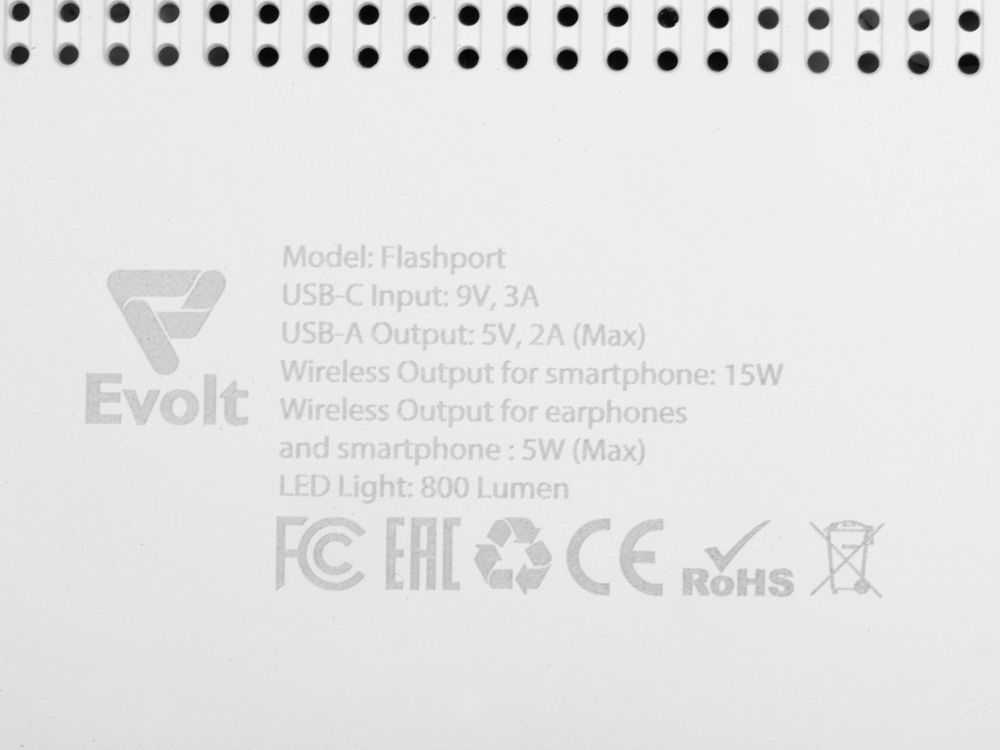 Изображение №12 | Складная зарядная станция с беспроводной зарядкой «Flashport», 15 Вт (белый)