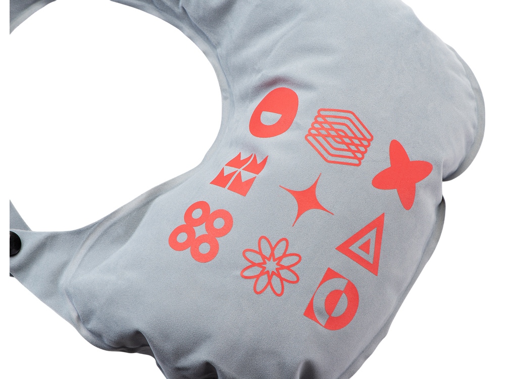 Изображение №2 | Подушка для путешествия с помпой «Push» с термотрансфером (серый)