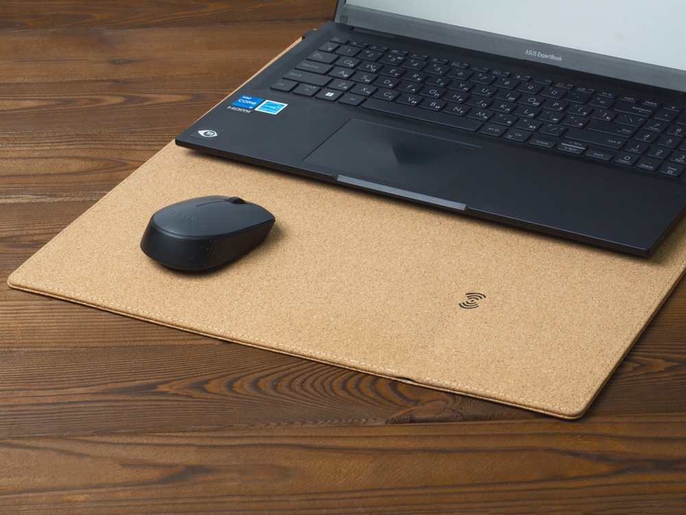 Изображение №14 | Пробковый коврик для рабочего места с беспроводной зарядкой «Querсus» (натуральный)