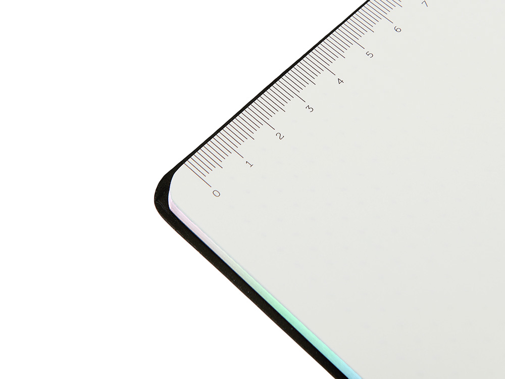 Изображение №6 | Блокнот А5 в гибкой обложке «Fellini» с голографическим срезом (черный)