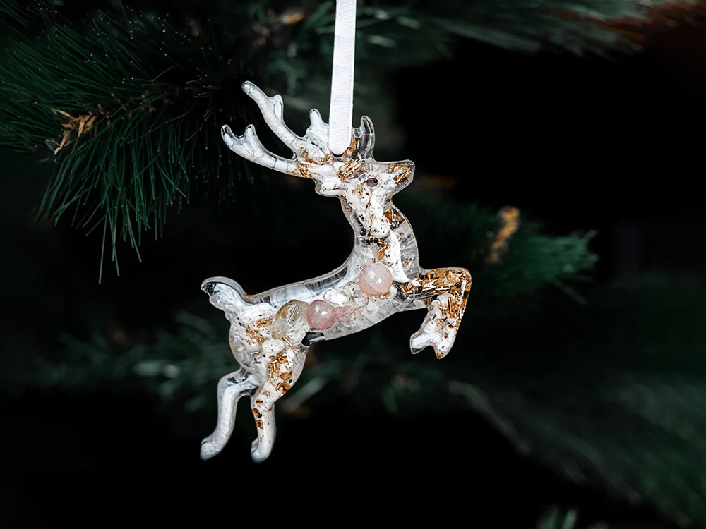 Изображение №10 | Набор елочных игрушек: Снегирь, Олень, Ель (Розовый кварц)