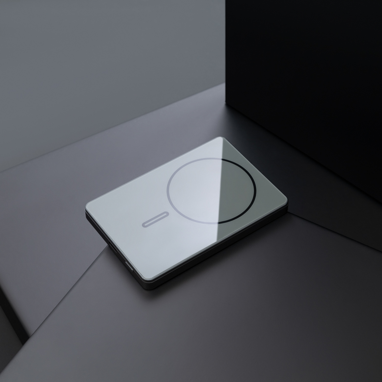 Изображение №8 | Внешний аккумулятор Оникс PD (Onyx PD) 5000mAh с функцией беспроводной зарядки 15W, серый