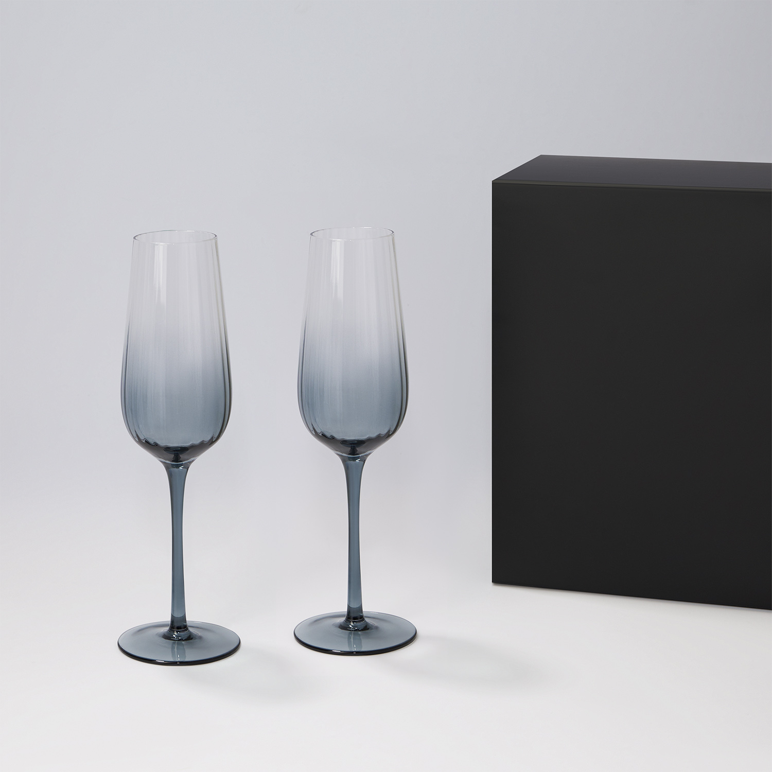 Изображение №1 | Подарочный набор 2 бокала для шампанского Мансера (Mancera) в черной коробке