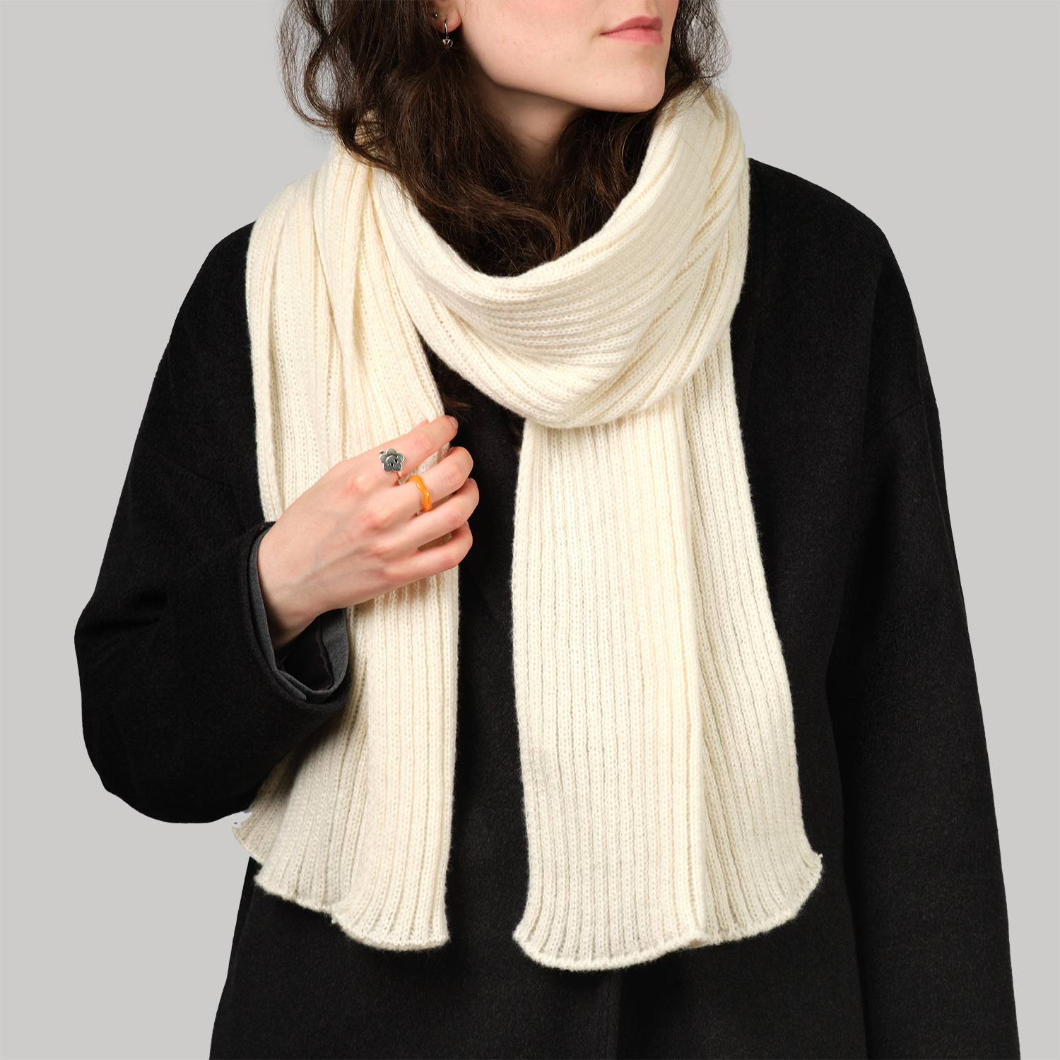 Изображение №4 | Шарф Форгес (Forges) вязаный, бежевый