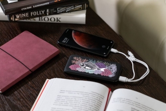 Изображение №5 | Аккумулятор с подсветкой markBright Town, 5000 мАч, черный