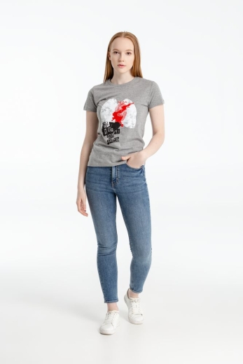 Изображение №4 | Футболка женская «Ты у меня вот здесь», серый меланж, размер M