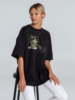 Изображение №4 | Футболка оверсайз «He is So Pretty. Давид», черная, размер XS/S