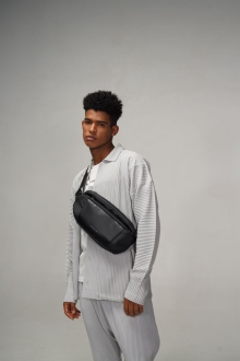 Изображение №9 | Сумка кросс-боди FlipSling, черная