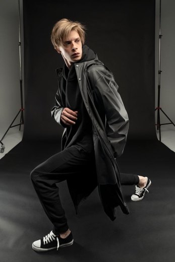 Изображение №19 | Макинтош R3, черный, размер XS/S