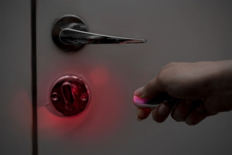 Изображение №5 | Брелок для поиска ключей Signalet, ver.2, черный