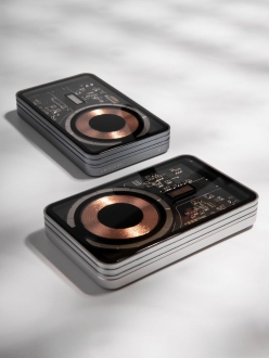 Изображение №8 | Магнитный беспроводной аккумулятор Cooper Ergo 5000 мАч, серебристый