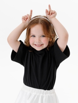 Изображение №4 | Футболка детская оверсайз Teezer, черная, 6 лет