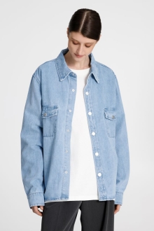 Изображение №4 | Куртка джинсовая O3, голубая, размер XS/S