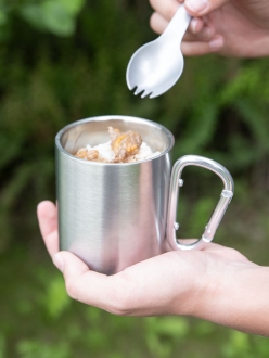 Изображение №9 | Кружка Trek, с серебристой ручкой-карабином