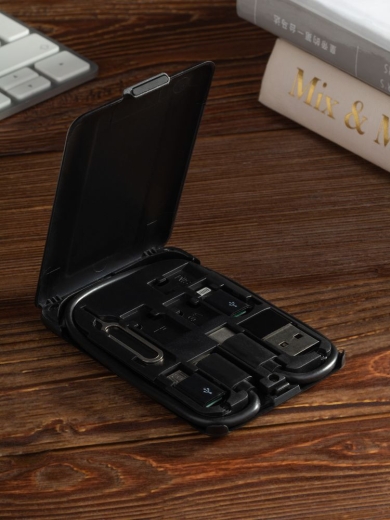 Изображение №9 | Органайзер с беспроводной зарядкой и набором адаптеров Octopod, черный