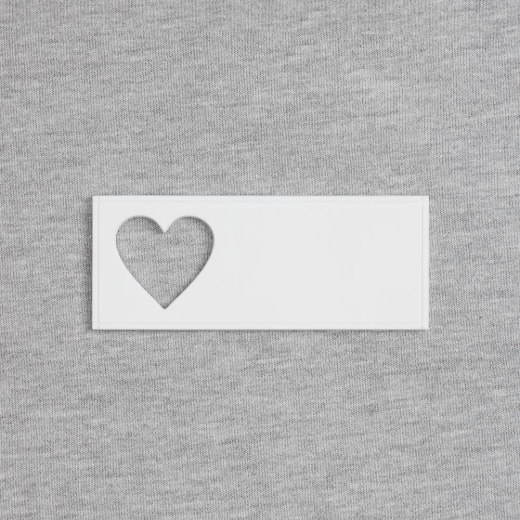 Изображение №2 | Лейбл из ПВХ с вырубкой «Сердце», белый