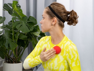 Изображение №6 | Массажный мяч для МФР Relaxify, красный