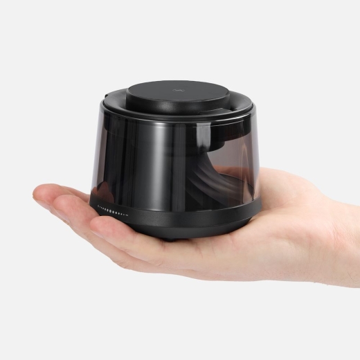 Изображение №4 | Bluetooth-колонка с подсветкой и беспроводной зарядкой Quantium, черная