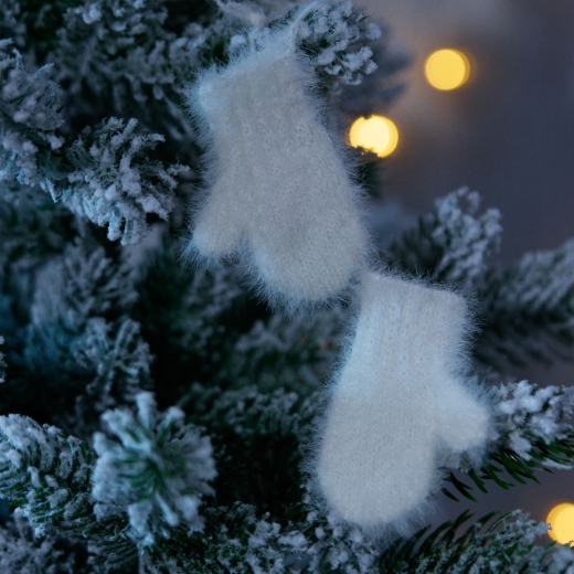 Изображение №4 | Подвеска на елку «Вьюжка», варежки, белая