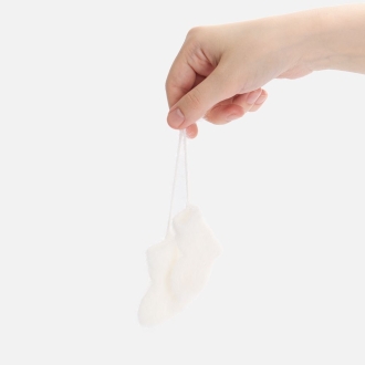 Изображение №2 | Подвеска на елку «Вьюжка», носочки, белая