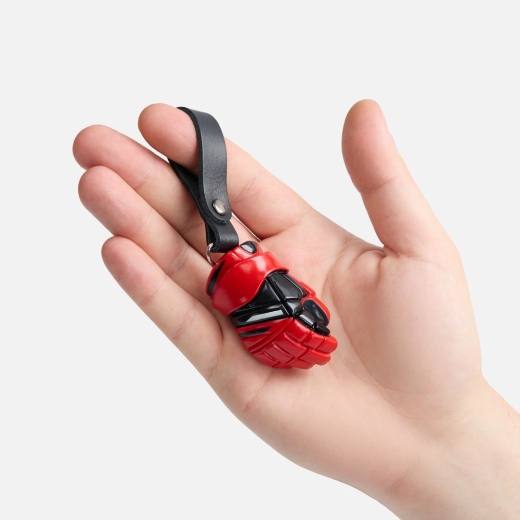 Изображение №5 | Брелок «Хоккейная перчатка», красный