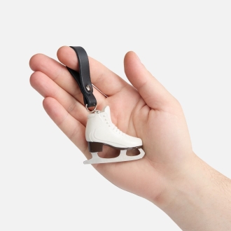 Изображение №5 | Брелок «Фигурный конек», белый