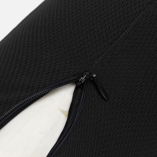 Изображение №5 | Подушка автомобильная на подголовник Roadie, черная