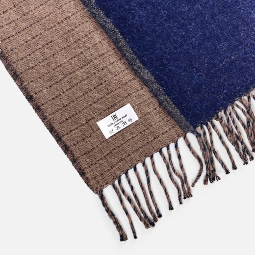 Изображение №4 | Плед Devika, синий с бежевым