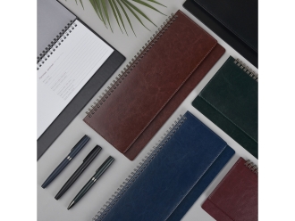 Изображение №7 | Планинг датированный «Sidney Nebraska» на 2026 год (бордовый)