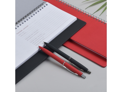 Изображение №9 | Планинг датированный «Velvet» на 2026 год (красный)