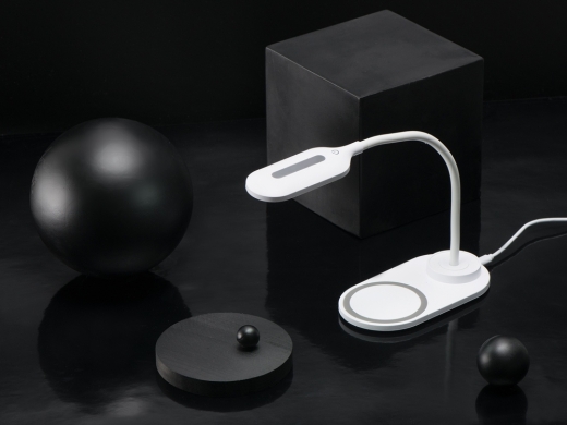 Изображение №10 | Настольный светильник с беспроводной зарядкой «Flamp» (белый)