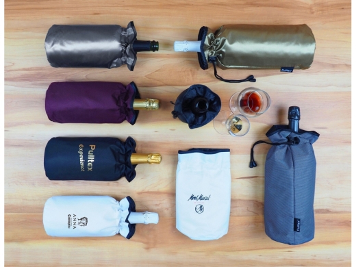 Изображение №3 | Охладитель для бутылки шампанского «Cold bubbles» (серебристый)