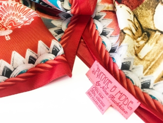 Изображение №2 | Платок «Кремль - Москва - Фаберже» (красный)