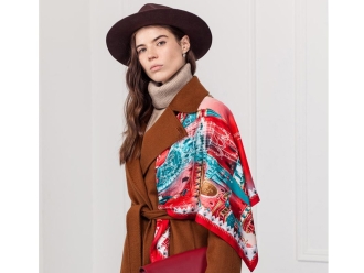 Изображение №3 | Платок «Кремль - Москва - Фаберже» (красный)